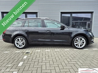 Škoda Octavia Skoda Octavia Greentech AUTOMAAT LEDER SCHUIFKANTELDAK - afbeelding nr 2
