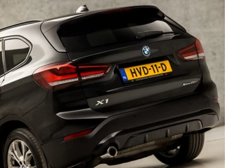 BMW X1 BMW X1 xDrive25e Sportline 221Pk Automaat (GROOT NAVI, DEALER ONDERHOUDEN, SFEERVERLICHTING, CLIMATE, LEDER, STOELVERWARMING, SPORTSTOELEN, GETINT GLAS, ELEK ACHTERKLEP, NIEUWE APK, NIEUWSTAAT) - afbeelding nr 13