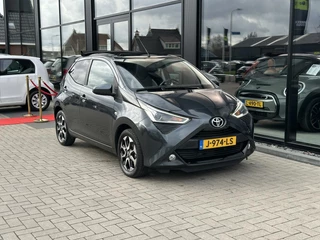 Toyota Aygo Toyota Aygo 1.0 VVT-i x-joy cabrio | Apple carplay | Camera - afbeelding nr 24