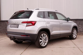 Škoda Karoq | LED | Elek. Trekhaak | Navi | Virtual Cockpit | Carplay | Camera - afbeelding nr 2