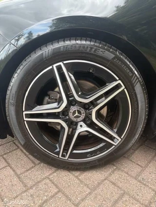 Mercedes-Benz A-Klasse Mercedes A-klasse 200 AMG PANO MEMORY! - afbeelding nr 9