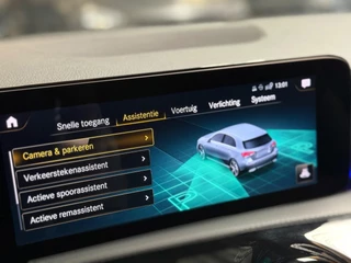 Mercedes-Benz A-Klasse Mercedes-Benz A-klasse 220 4MATIC Premium Plus AMG Night | Pano | Keyless | Sfeerverlichting | Memory seats - afbeelding nr 29