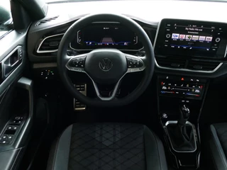 Volkswagen T-Roc Volkswagen T-Roc 1.5 TSI 150PK R-LINE EVO IQ LIGHT ALCANTARA ELEK.KLEP CARPLAY STOEL/STUUR VERW. 18
