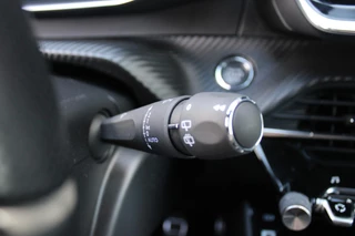 Peugeot 2008 Peugeot 2008 1.2 130PK GT-LINE | NAVIGATIE 10