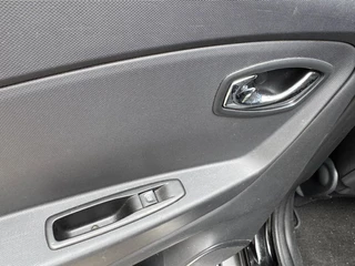 Renault Captur Airco/Parkeersensoren/Lichtmetalen velgen - afbeelding nr 31