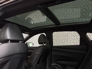 Hyundai Tucson Hyundai Tucson NIEUWE AUTO 1.6 T-GDI PHEV 252PK 4WD N-LINE SKY PANO. 360.CAMERA ELEK.KLEP ELEK.STOEL/GEHEUG.VERWARMD SUBWFR 19''LMV ZWARTE HEMEL HEADUP STOELKOELING STUURVERW. PLUG IN HYBRIDE - 5 JAAR GARANTIE 4X4 - afbeelding nr 85