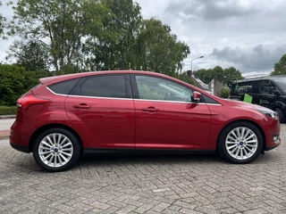 Ford Focus Ford Focus 1.5 Ecoboost Titanium 150pk Automaat | Trekhaak | Navigatie | Voorruit verwarming | 17 inch velg | Climate control - afbeelding nr 10