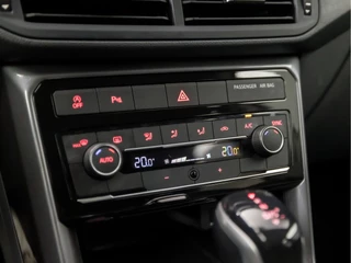 Volkswagen T-Cross Automaat (VIRTUAL COCKPIT, APPLE CARPLAY, GROOT NAVI, CLIMATE, LED KOPLAMPEN, SPORTSTOELEN, CAMERA, GETINT GLAS, KEYLESS, NIEUWSTAAT) - afbeelding nr 9