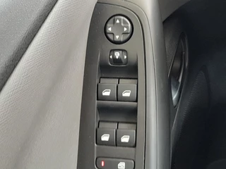 Citroën C4 Picasso Citroën C4 Picasso 1.2 PURE TECH SELECTION TREKHAAK CRUISE NAVI PDC-A MASSAGE - afbeelding nr 24