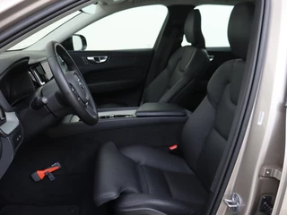 Volvo XC60 Volvo XC60 T6 AWD Plus Dark | Trekhaak | Panoramadak | 360° Camera | - afbeelding nr 16
