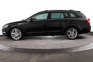 Škoda Octavia | Cruise | Stoelverwarming | PDC | NAV + App Connect | ECC | Trekhaak | LM 17'' | - afbeelding nr 5