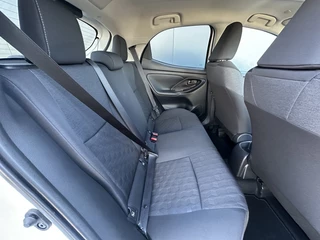 Toyota Yaris Toyota Yaris 1.5 VVT-i Style / Facelift / Apple carplay / Privacy glass - afbeelding nr 15