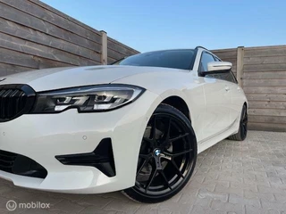 BMW 3 Serie BMW 3-serie Touring 320i High Executive Led-Camera - afbeelding nr 28