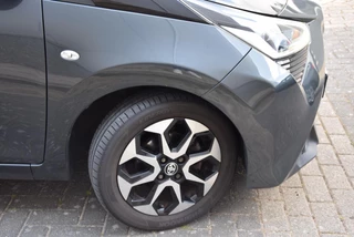 Toyota Aygo Toyota Aygo 1.0 VVT-i x-cite | Schuif-kanteldak | Cruise control | Apple carplay | - afbeelding nr 26