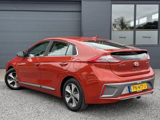 Hyundai IONIQ Hyundai IONIQ Premium EV Navi,Leder,Dodehoek,Schuifdak,Camera,Clima,Cruise,Stoelverwarming V+A,Stuurverwarming,Pdc V+A,Nieuwe Apk bij Aflevering - afbeelding nr 5