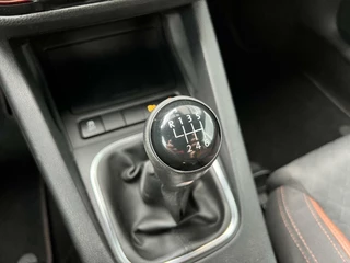 Volkswagen Scirocco Volkswagen Scirocco 1.4 TSI Allstar | R-Line | Stoelverwarming | Climate Control | PDC | Achteruitrijcamera | Navi | Cruise Control | Half Leder | - afbeelding nr 22