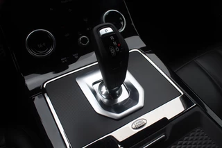 Land Rover Range Rover Evoque Land Rover Range Rover Evoque 2.0 P200 AWD R-Dynamic SE / Camera / Leder / 18'' / Apple CarPlay / Getint glas / Cruise Control - afbeelding nr 26