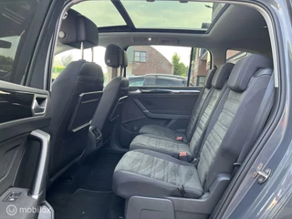 Volkswagen Touran Volkswagen Touran 1.5 TSI Highline 7p DSG*PANO-DAK*ACC*CAMERA* - afbeelding nr 12
