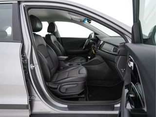 Kia Niro Kia Niro 1.6 GDi Hybrid ExecutiveLine Aut. *LEATHER-FABRIC | NAVI-FULLMAP | KEYLESS | CAMERA | COMFORT-SEATS | DIGI-COCKPIT | LANE-ASSIST | ECC | CARPLAY | PDC | 16''ALU* - afbeelding nr 11