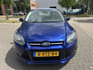 Ford Focus Ford Focus 1.0 EcoB. Edit. Plus 125PK DEALER TRHK NAP! - afbeelding nr 2