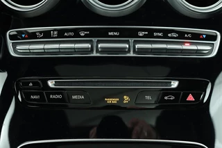 Mercedes-Benz C-Klasse Mercedes-Benz C-klasse 180 AMG | Panoramadak | Leder | Head-Up |  Full LED | Navigatie | Park Assist | Cruise control | Climate control | Bluetooth - afbeelding nr 14