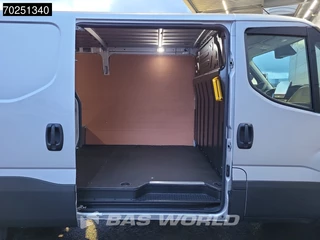 Iveco Daily Iveco Daily 35S21 210PK 3.0L Automaat Laag dak L2H1 2025model 3.5t Trekhaak LED Navi ACC Camera 8m3 Airco Trekhaak - afbeelding nr 8