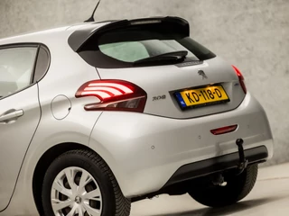 Peugeot 208 (NAVIGATIE, LOGISCH NAP, CRUISE, BLUETOOTH, SPORTSTOELEN, ARMSTEUN, PARKEERSENSOREN, DAB+, NIEUWE APK, TREKHAAK, NIEUWSTAAT) - afbeelding nr 11