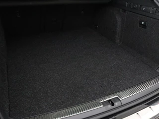 Škoda Superb Skoda Superb 1.4 TSI iV Business Edition Plus | Panoramadak | Stoelverwarming | Leder/Alcantara | Adaptive cruise | 360 camera | Massage | Memory | Navigatie | Carplay | Achterbankverwarming | Canton | PHEV - afbeelding nr 15