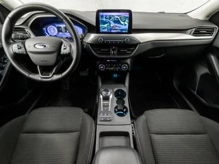 Ford Focus Automaat (DIGITAL COCKPIT, APPLE CARPLAY, STUUR/STOELVERWARMING, GETINT GLAS, TREKHAAK, CAMERA, LED KOPLAMPEN, ADAPTIVE CRUISE, KEYLESS, NIEUWE APK, NIEUWSTAAT) - afbeelding nr 6