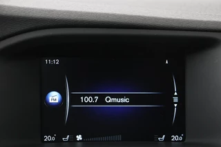 Volvo V60 Volvo V60 2.0 T3 R-Design | Dealer onderhouden |  Stoelverwarming | Xenon | Trekhaak | Navigatie | Leder/Alcantara | Parkeerhulp | Bluetooth | Cruise control - afbeelding nr 20