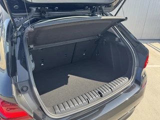 BMW 1 Serie BMW 1-serie 118i Executive Edition Sport Line|Navi|NL-Auto - afbeelding nr 16