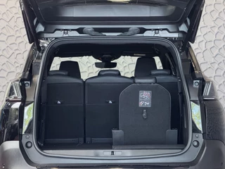 Peugeot 5008 Peugeot 5008 GT BLACK PACK 7P CAMERA NAVI I-COCKPIT LED ELEK.KLEP STOELVERW. LEER LED 2024 7PERS 7PERSOONS - afbeelding nr 47