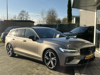 Volvo V60 Volvo V60 2.0 T4 R-Design 19''+STANDKACHEL+TREKH+H&K+CARPLAY - afbeelding nr 11