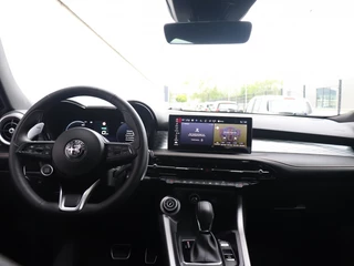 Alfa Romeo Tonale Alfa Romeo Tonale 1.5 MHEV 160 PK Turbo Veloce | Leder | Winter | 360Camera | 19