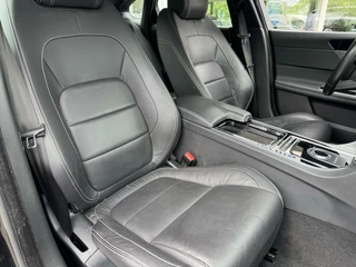 Jaguar XF Jaguar XF 2.0 200pk Automaat R-Sport,Portfolio,Navi,Xenon,18