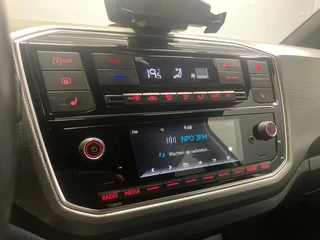 Volkswagen up! Volkswagen UP! High Up! 75PK !!| Black pakket | Climate control | Cruise control | Parkpilot| 17