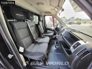 Fiat Ducato Fiat Ducato 130pk Bakwagen Achterdeuren Lat om Lat Navi Airco Cruise Meubelbak Koffer 20m3 Airco Cruise control - afbeelding nr 10