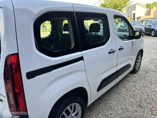Citroën Berlingo Citroen Berlingo 1.2 PureTech 110 pk Live navigatie camera PDC carplay DAB trekhaak climate control - afbeelding nr 42