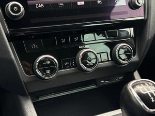 Škoda Octavia Škoda Octavia Combi 1.0 TSI Ambition Business | NL-auto | Navi | Carplay | Clima | PDC | BTW - afbeelding nr 25