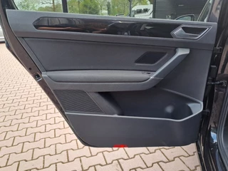 Volkswagen Touran | Automaat | Navi | Trekhaak | Stoel- en stuurverwarming | ACC | LED | - afbeelding nr 34