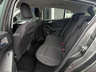 Ford Focus Ford Focus 1.0 EcoBoost Trend Edition Business | Parkeersensoren v/a | Apple CarPlay | Climate control |Navigatie | - afbeelding nr 17