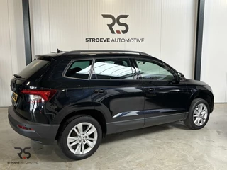 Škoda Karoq Skoda Karoq 1.0 TSI 110 pk handg. Buss. Edition | Navi | Cruise | PDC | CarPlay | Clima | DAB+ | Keyless | Org. NLD. | - afbeelding nr 2
