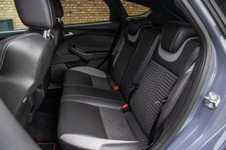 Ford Focus Ford Focus 2.0 ST, Milltek Sport, 19 Inch RS LMV, Airtec - afbeelding nr 12