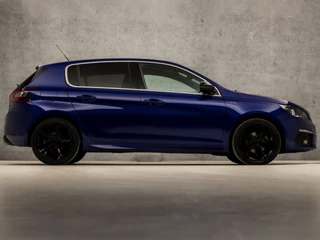 Peugeot 308 Automaat (PANORAMADAK, APPLE CARPLAY, LEDER, DENON AUDIO, SPORTSTOELEN, LED KOPLAMPEN, 360 CAMERA, ADAPTIVE CRUISE, GETINT GLAS, LANE ASSIST, DAB+, NIEUWE APK, NIEUWSTAAT) - afbeelding nr 4