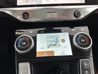 Jaguar I-PACE Jaguar I-PACE EV320 S AWD Business Pack 90 kWh [ 3-Fase ] (INCL-BTW) *LUXURY-LEATHER | FULL-LED | MERIDIAN-AUDIO | DIGI-COCKPIT | KEYLESS | DAB+ | NAVI-FULLMAP | ECC | HEATED-COMFORTSEATS | PDC | SURROUND-VIEW | CRUISE | LANE-ASSIST | TOWBAR | 20''A - afbeelding nr 16