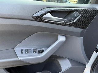 Volkswagen T-Cross Volkswagen T-Cross 1.0 TSI Style CAMERA | CARPLAY | PDC | CRUISE | AIRCO | NWE APK - afbeelding nr 7