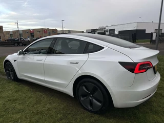 Tesla Model 3 Tesla Model 3 Standard RWD Plus 60 kWh - AUTOPILOT/PANO/NAP - afbeelding nr 17