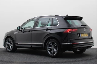 Volkswagen Tiguan Leer, Panoramadak, ACC, Camera, Apple Carplay, DAB, PDC, Trekhaak, 19'' - afbeelding nr 3