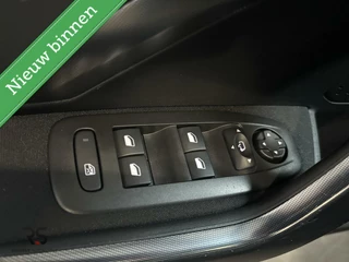 Peugeot 2008 Peugeot 2008 1.2 110 pk Allure | Pano | Clima | Cruise | CarPlay | Stoelverw. | PDC | 16