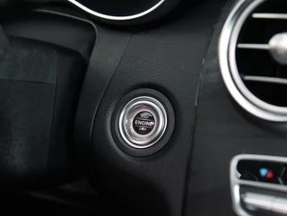 Mercedes-Benz C-Klasse Mercedes C-klasse 180 Business Solution AMG Plus Upgrade Edition | Panoramadak | Night pakket | Apple Carplay | dodehoekdetectie | - afbeelding nr 35